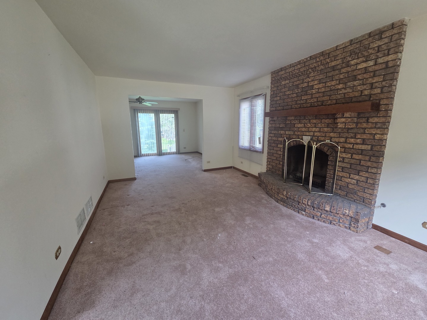 614 Feather Sound Drive, Bolingbrook, IL 60440
