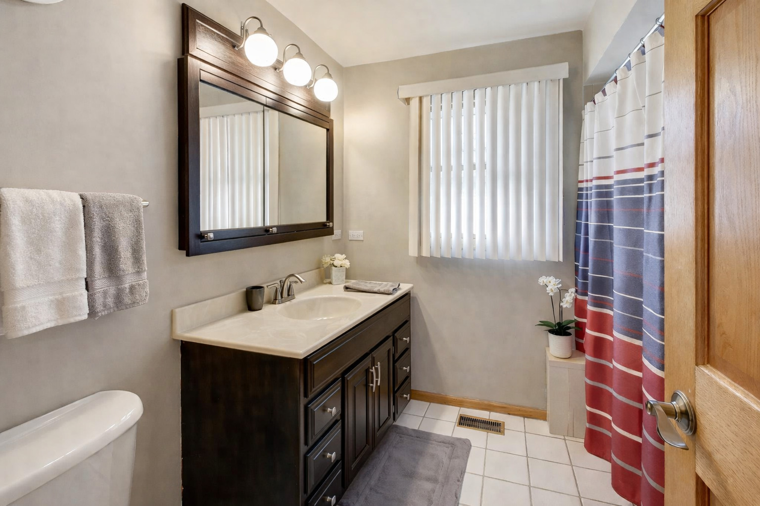 1474 Haar Lane, Elk Grove Village, IL 60007