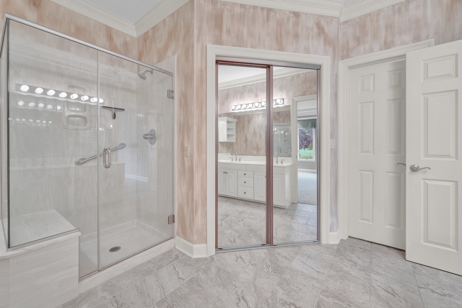 2109 Hackberry Road, Bloomington, IL 61704