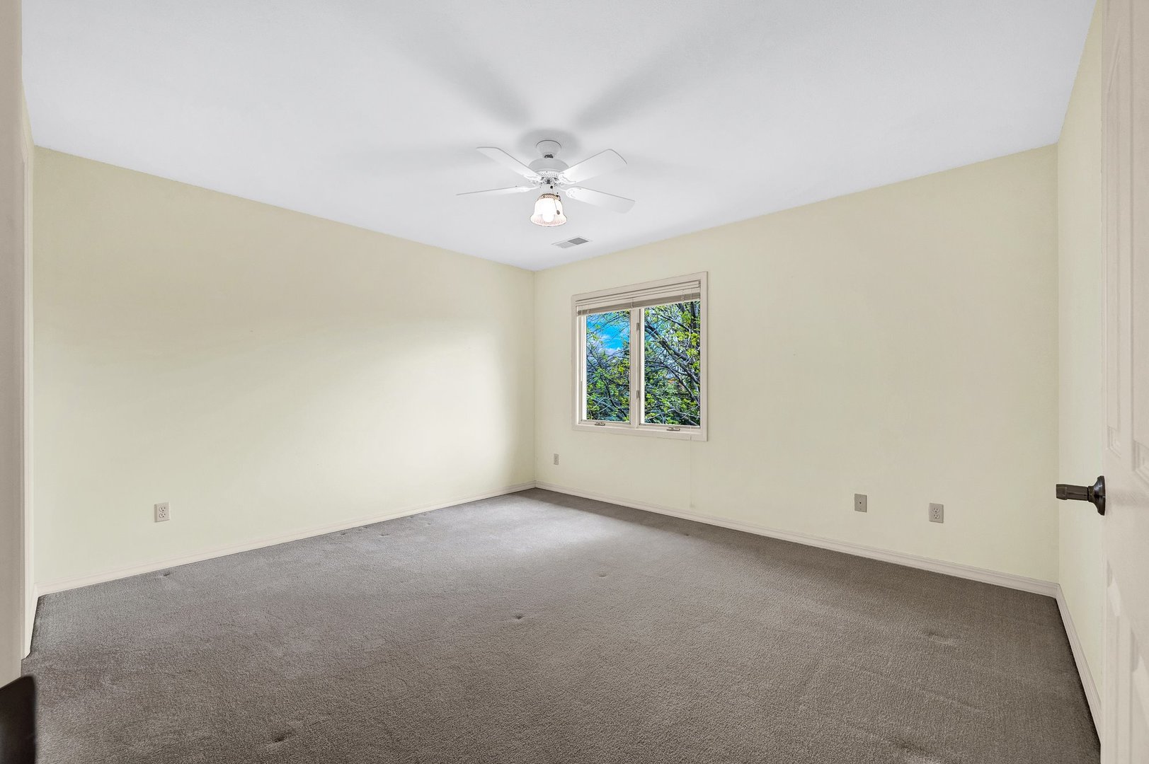 2109 Hackberry Road, Bloomington, IL 61704