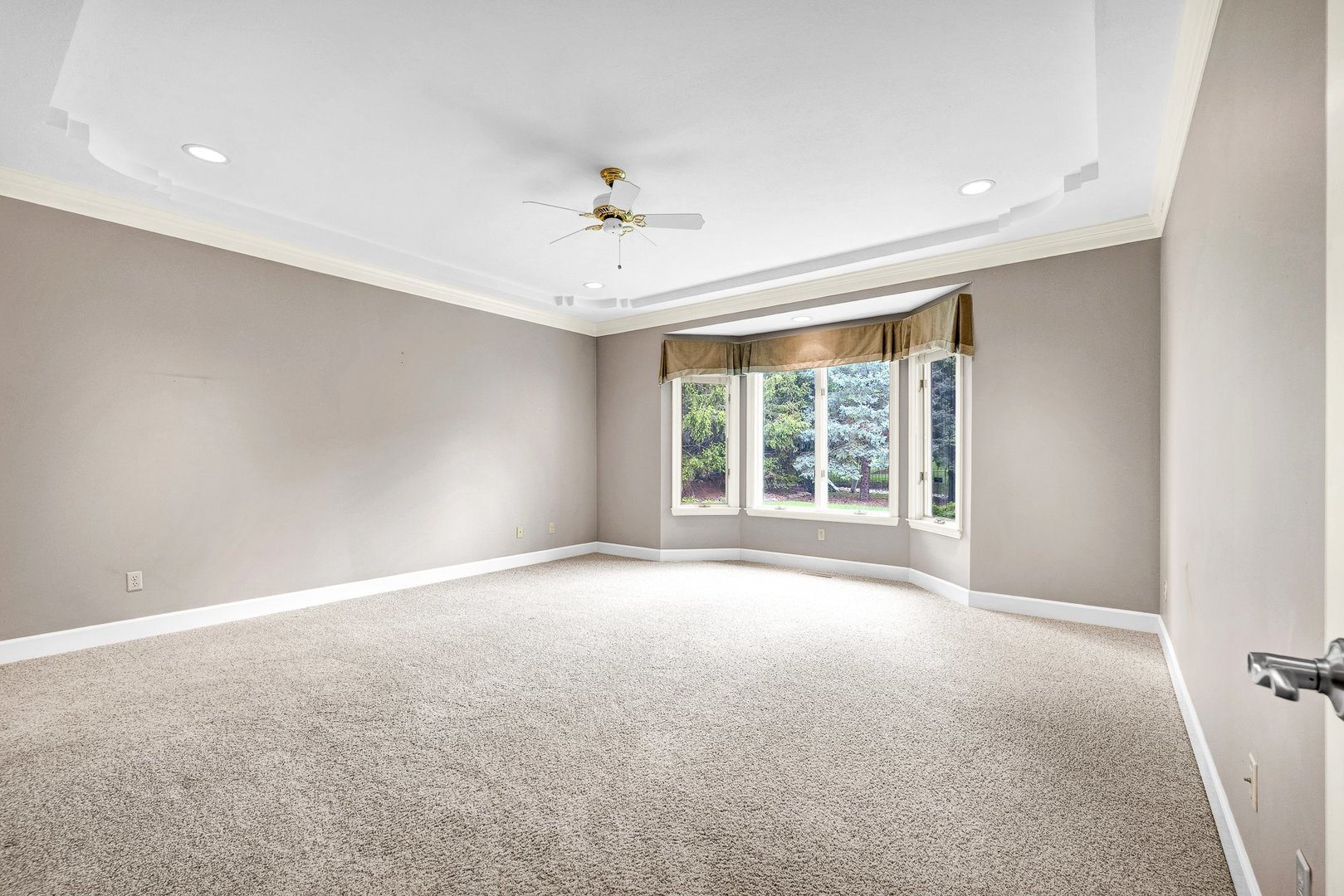 2109 Hackberry Road, Bloomington, IL 61704