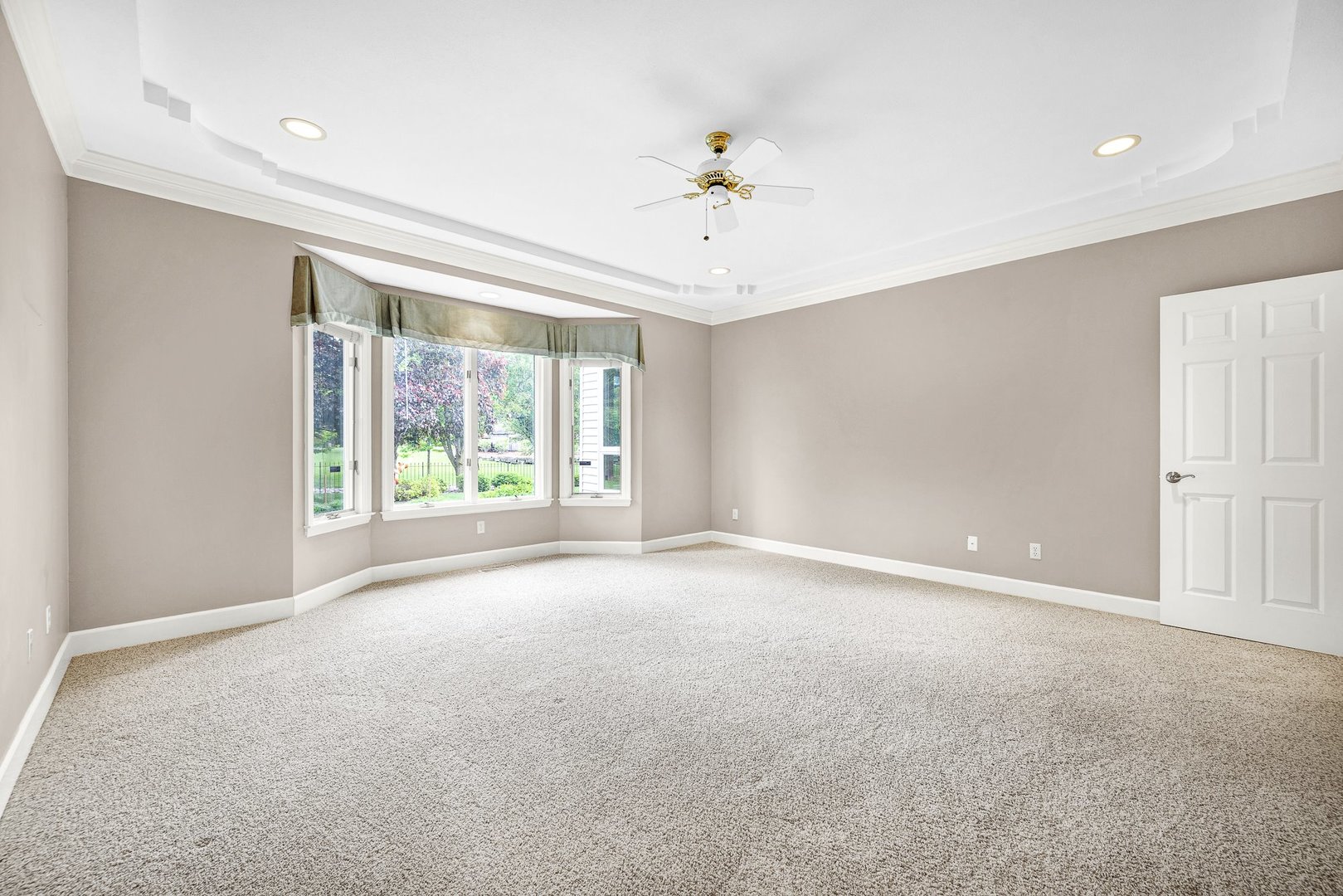 2109 Hackberry Road, Bloomington, IL 61704