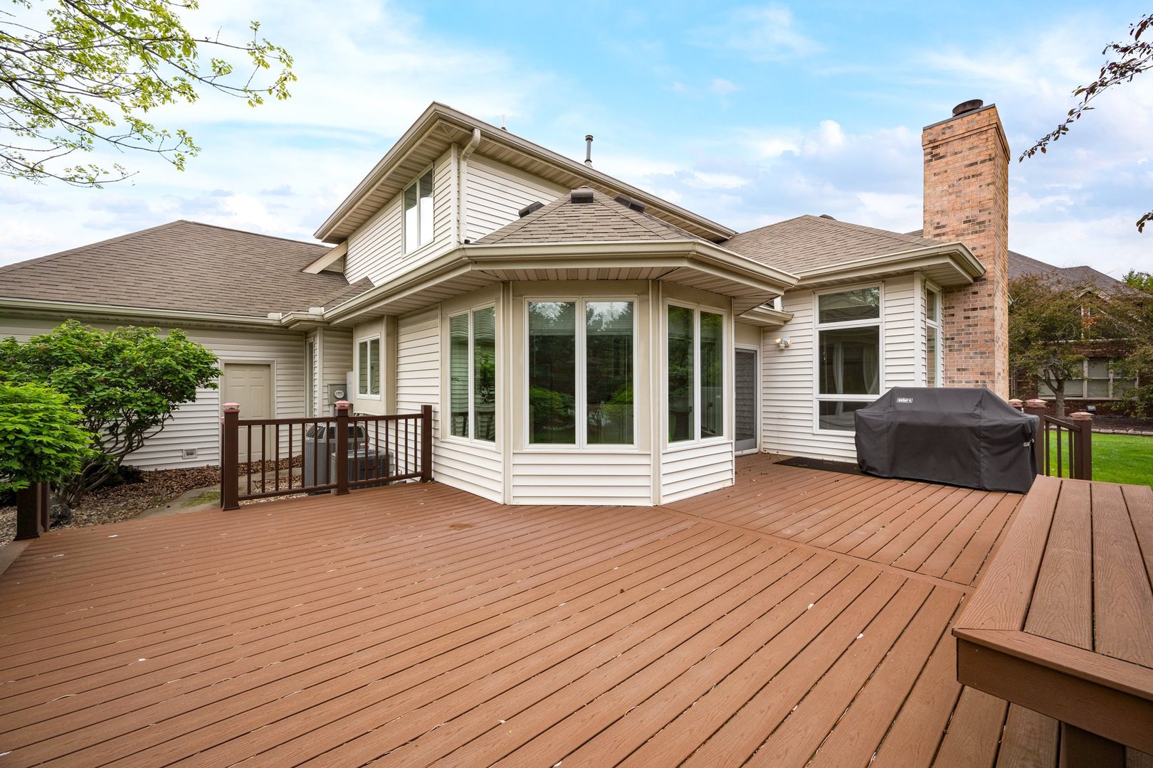 2109 Hackberry Road, Bloomington, IL 61704