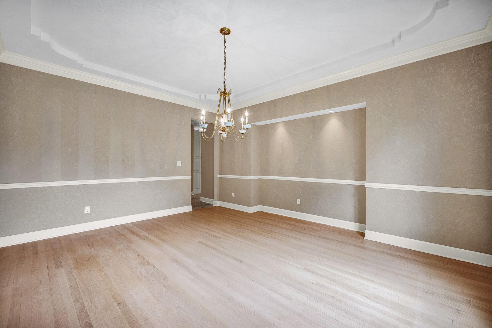 2109 Hackberry Road, Bloomington, IL 61704