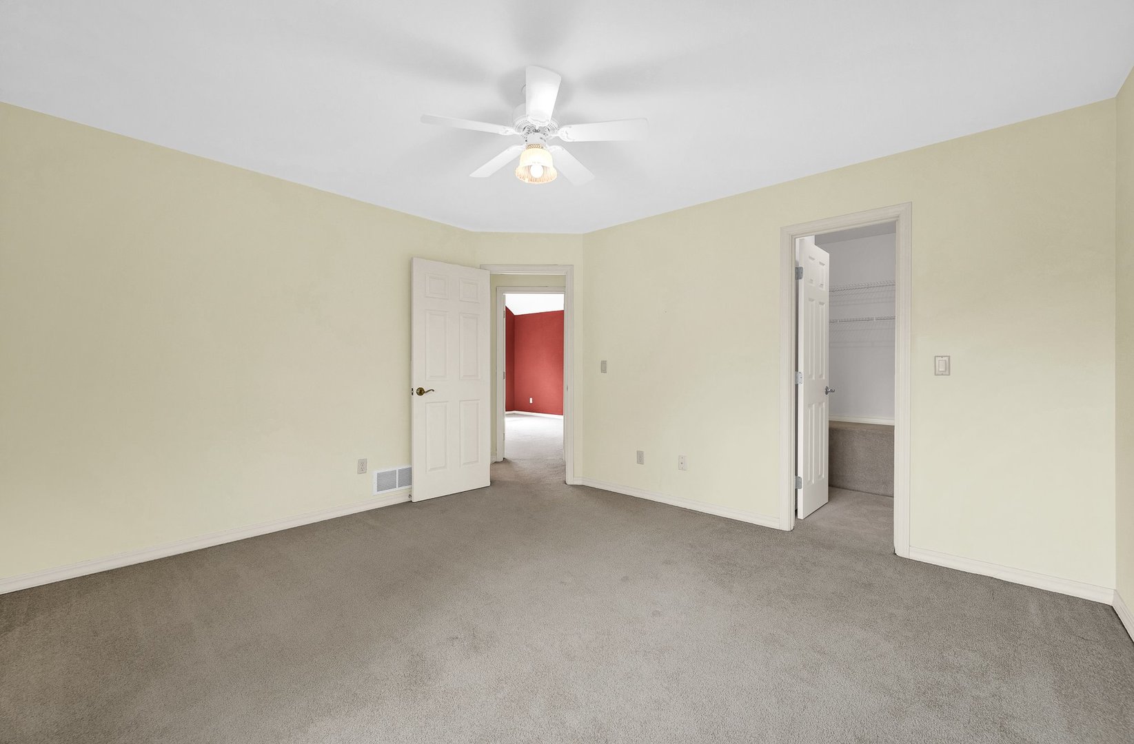 2109 Hackberry Road, Bloomington, IL 61704