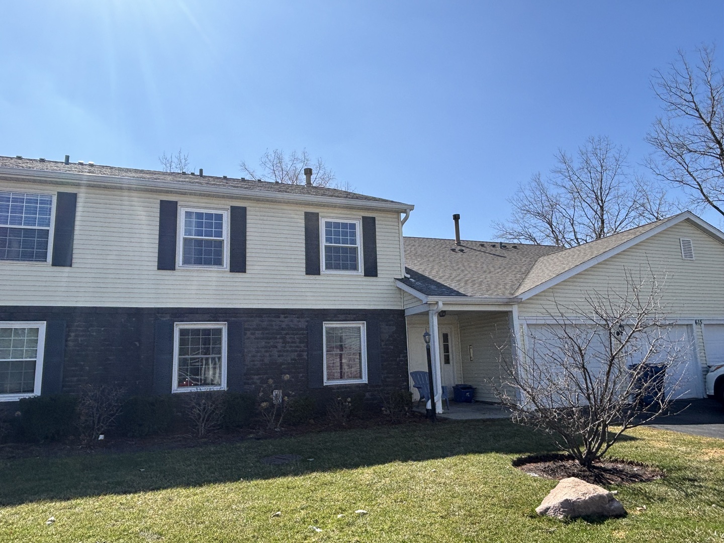 615 Mallard Court #C2, Bartlett, IL 60103