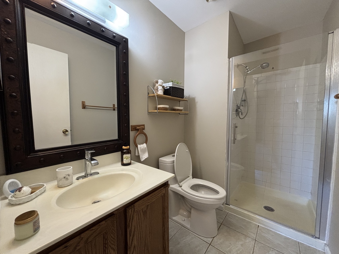 615 Mallard Court #C2, Bartlett, IL 60103