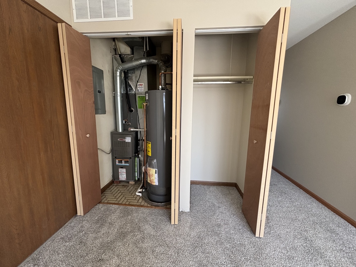 615 Mallard Court #C2, Bartlett, IL 60103