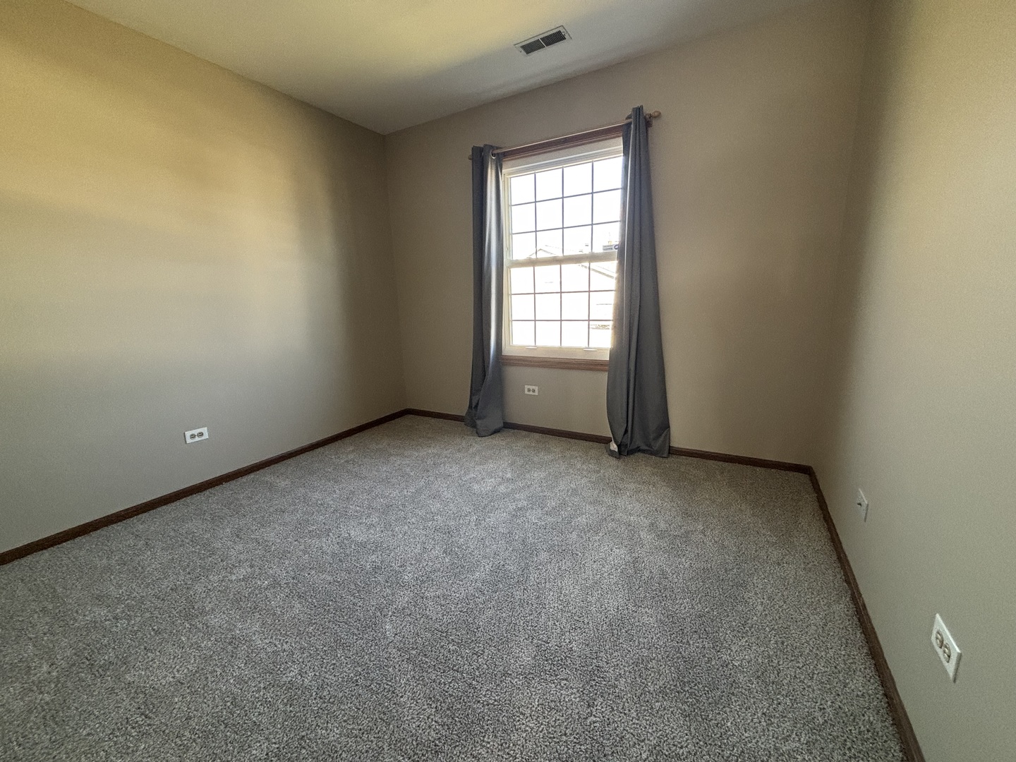 615 Mallard Court #C2, Bartlett, IL 60103