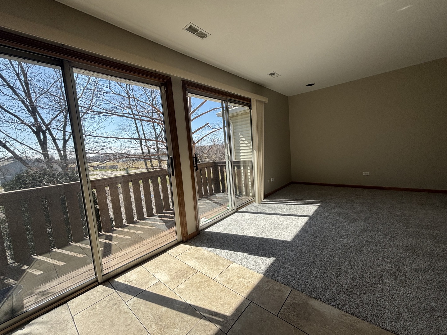 615 Mallard Court #C2, Bartlett, IL 60103