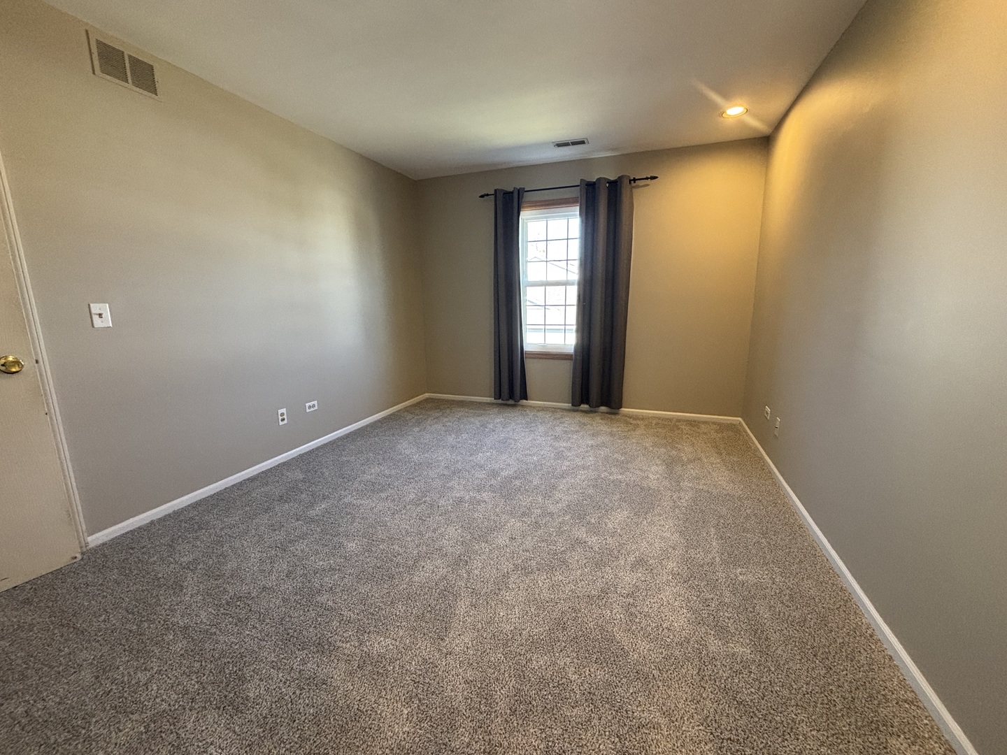 615 Mallard Court #C2, Bartlett, IL 60103