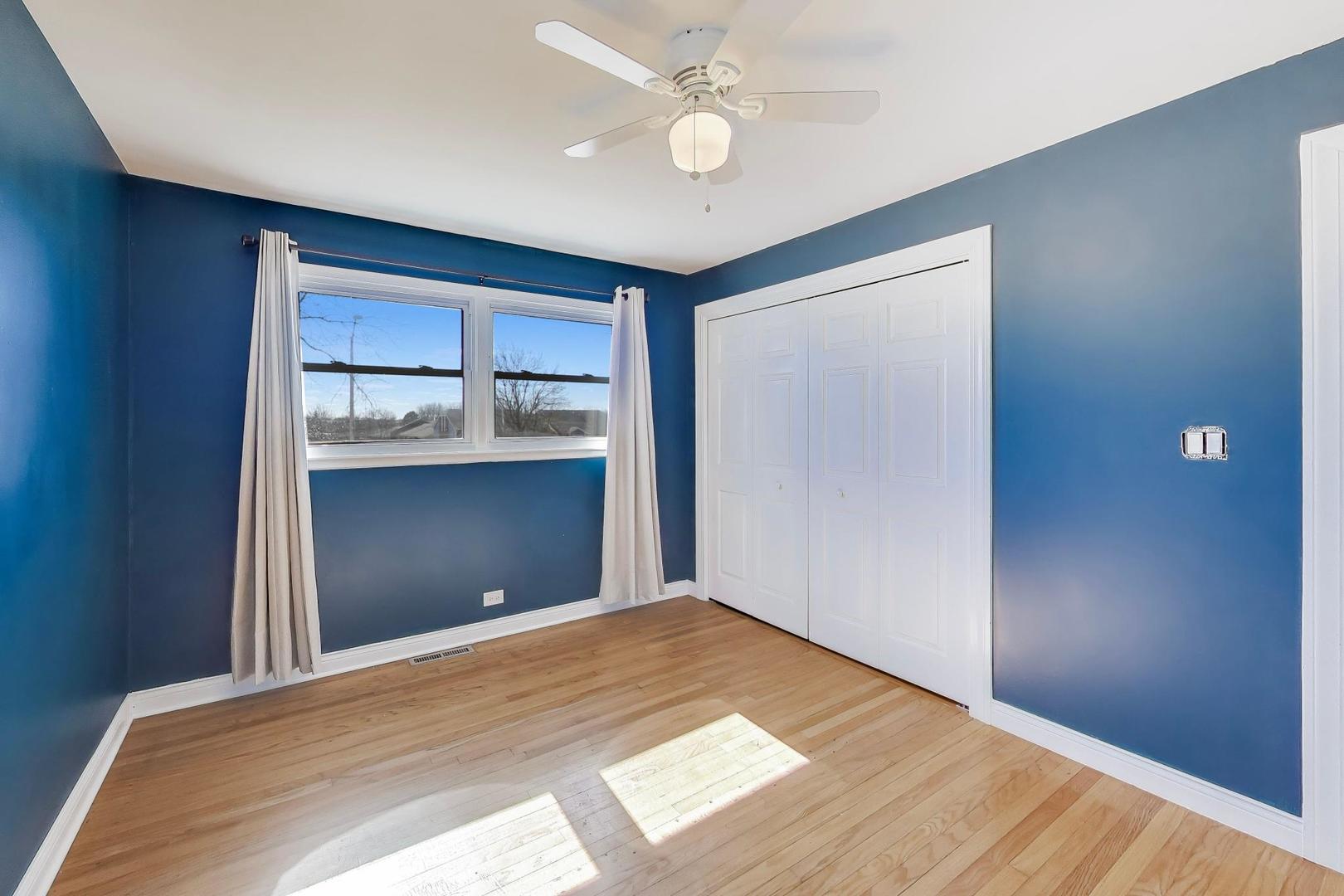 122 59th Street, Willowbrook, IL 60527