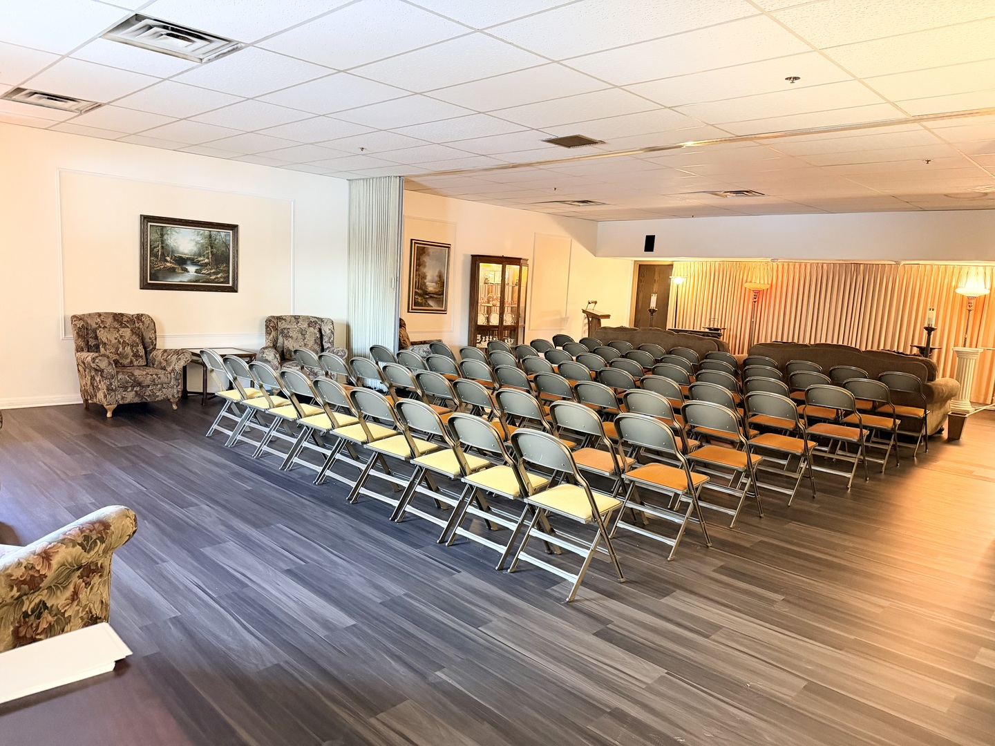 415 N Gary Avenue, Carol Stream, IL 60188