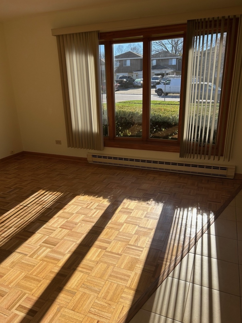 626 Terry Court #A, Roselle, IL 60172