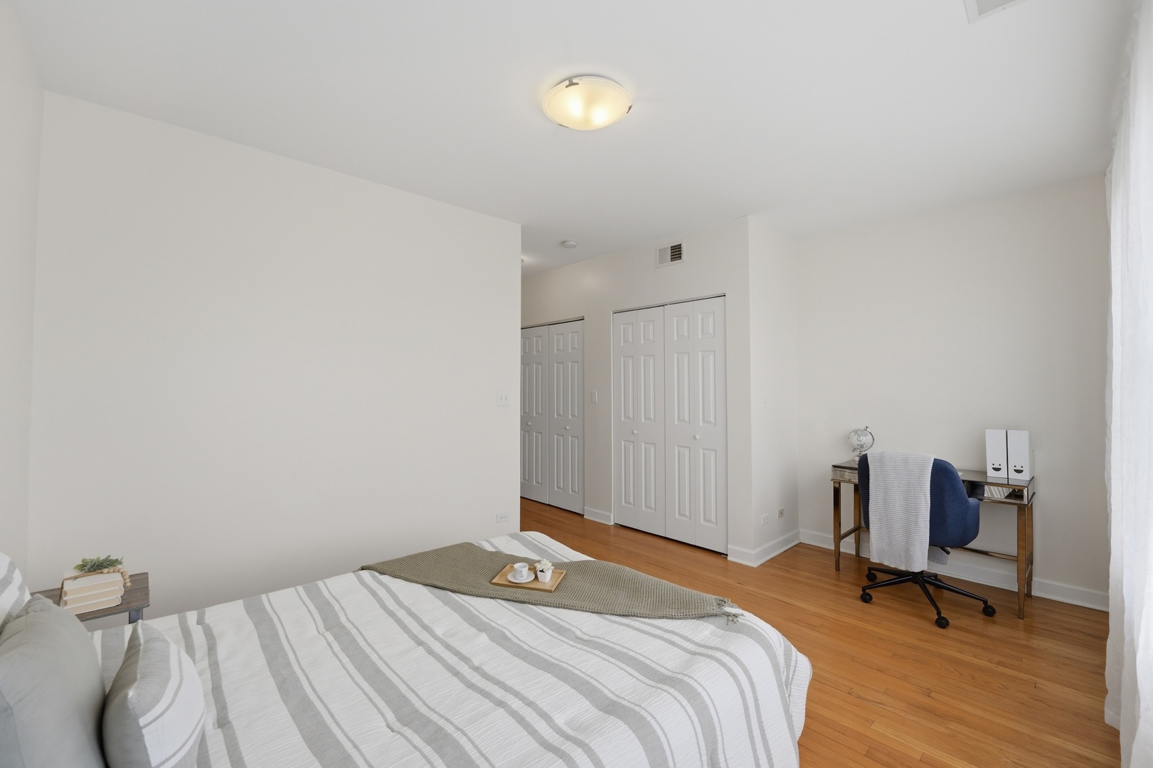 4900 Davis Street #3E, Skokie, IL 60077