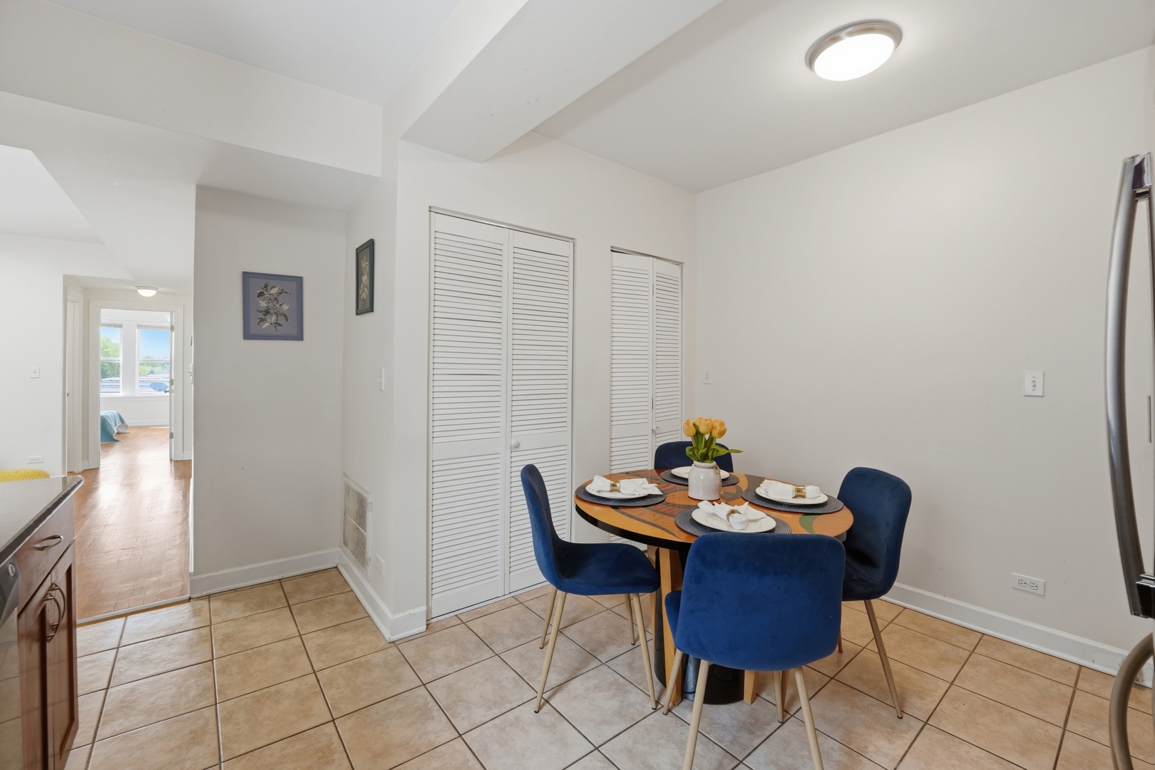 4900 Davis Street #3E, Skokie, IL 60077