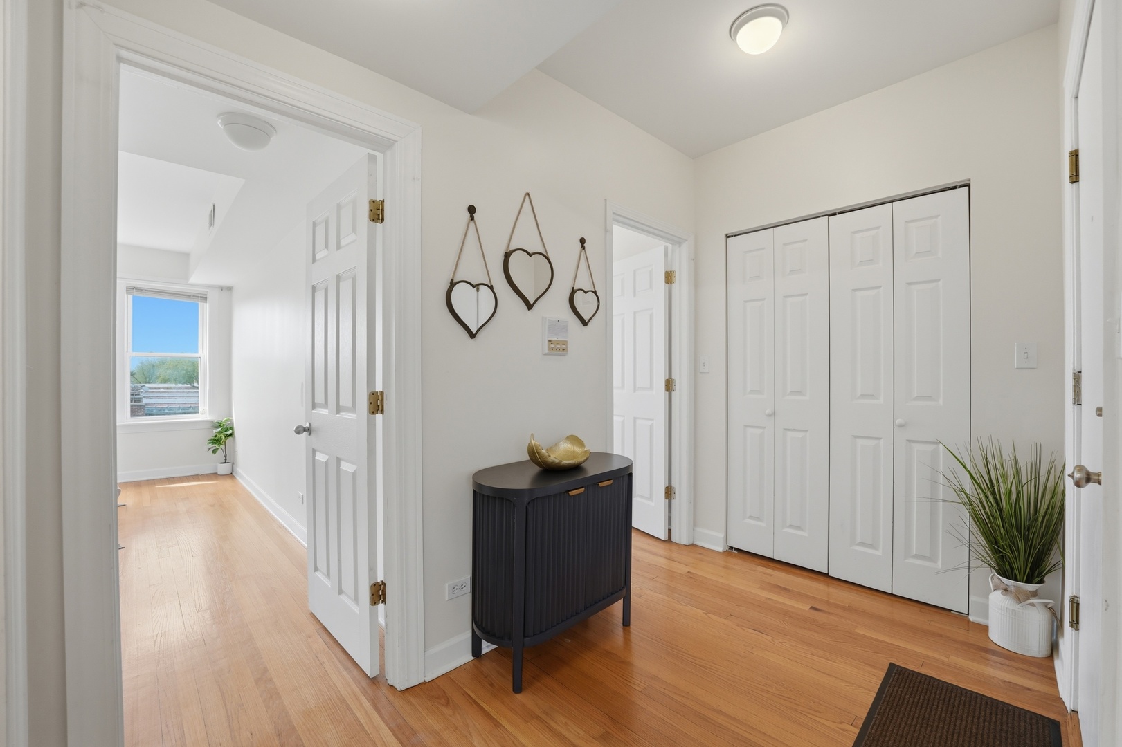 4900 Davis Street #3E, Skokie, IL 60077