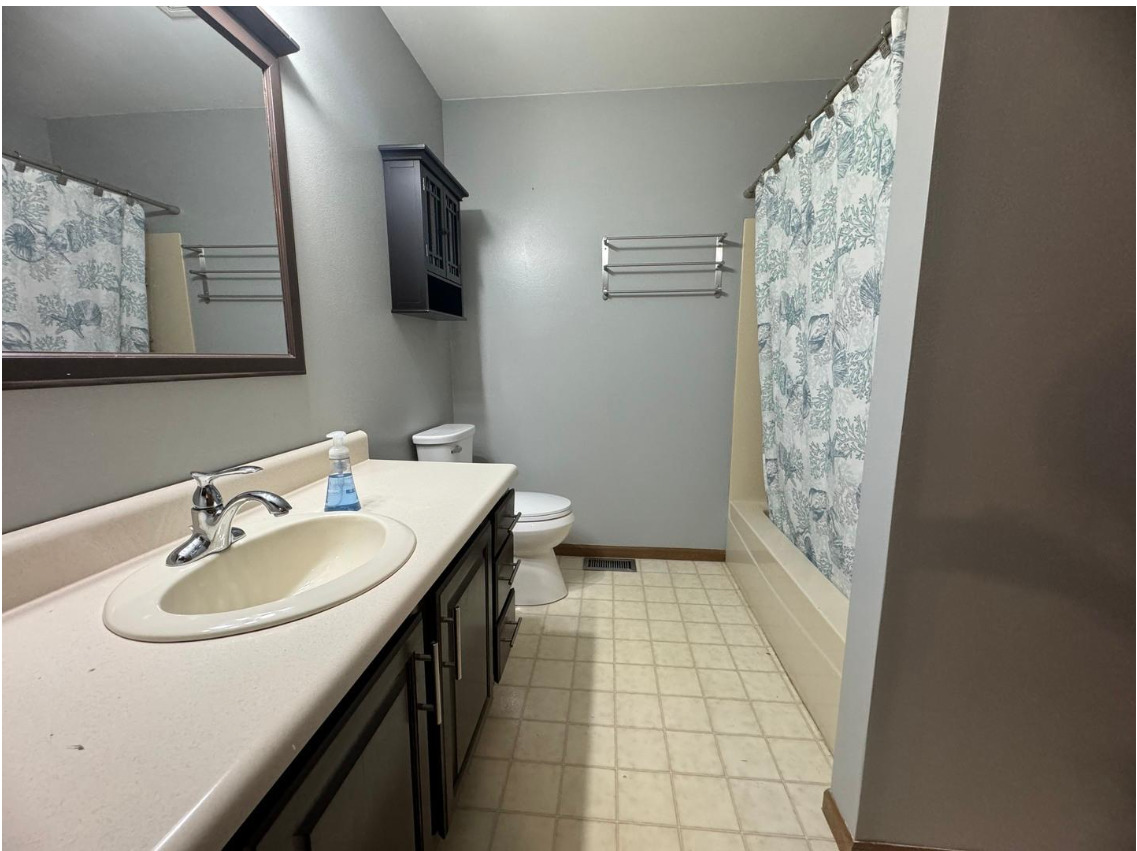 405 Elm Street #B, Yorkville, IL 60560