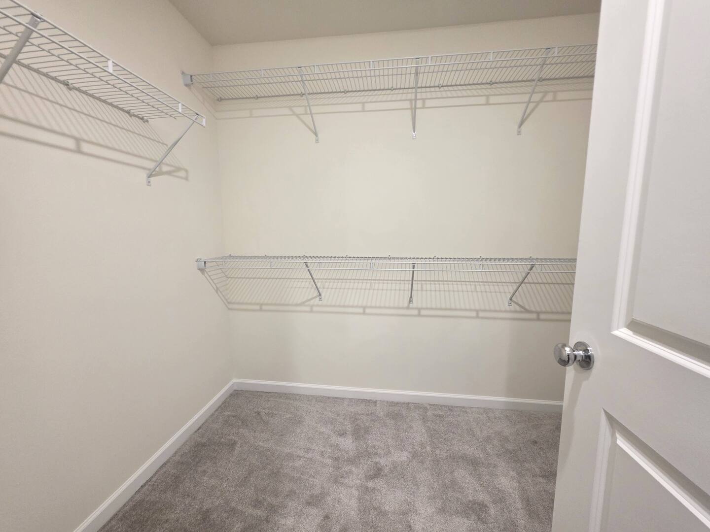 2272 Horseshoe Circle #09004, Naperville, IL 60564