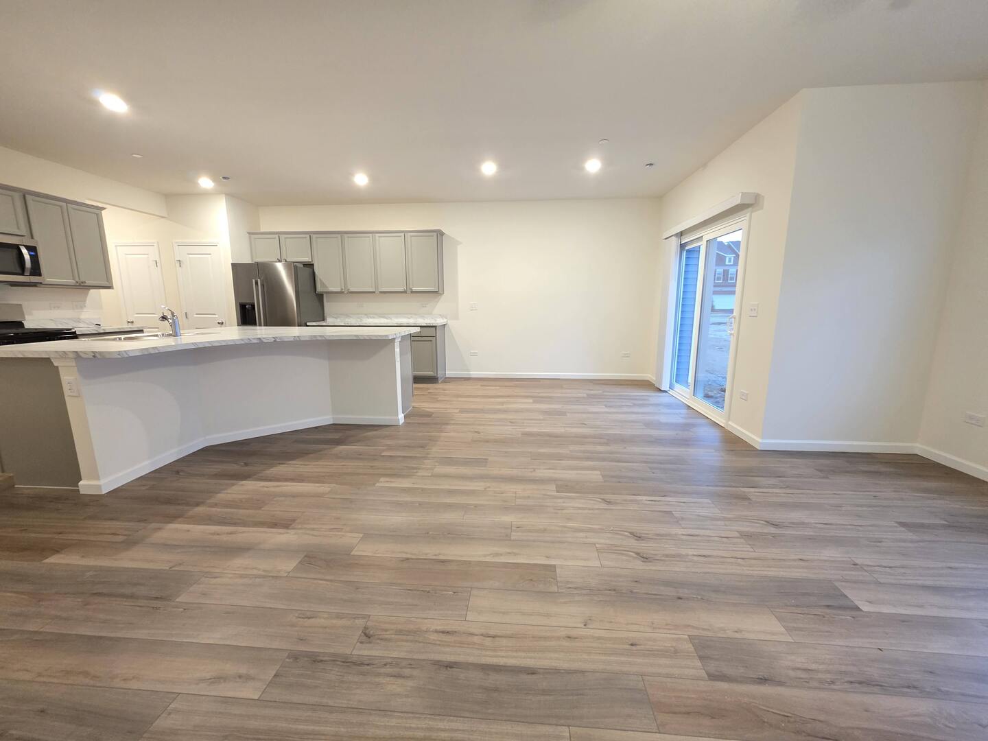 2272 Horseshoe Circle #09004, Naperville, IL 60564