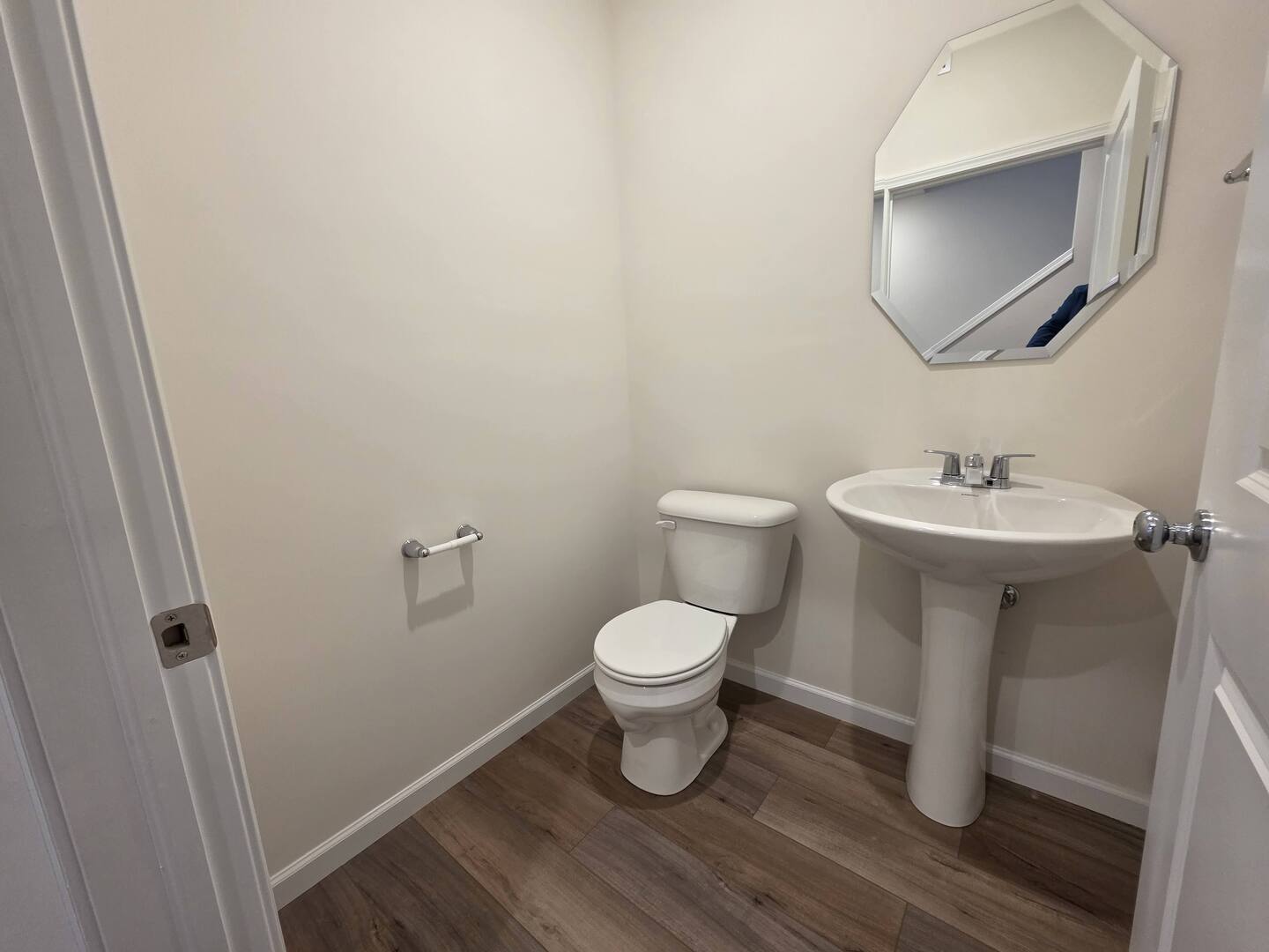 2272 Horseshoe Circle #09004, Naperville, IL 60564