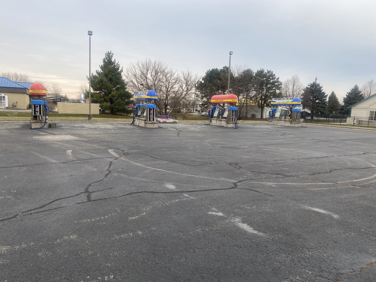 1250 DOUGLAS Road, Oswego, IL 60543