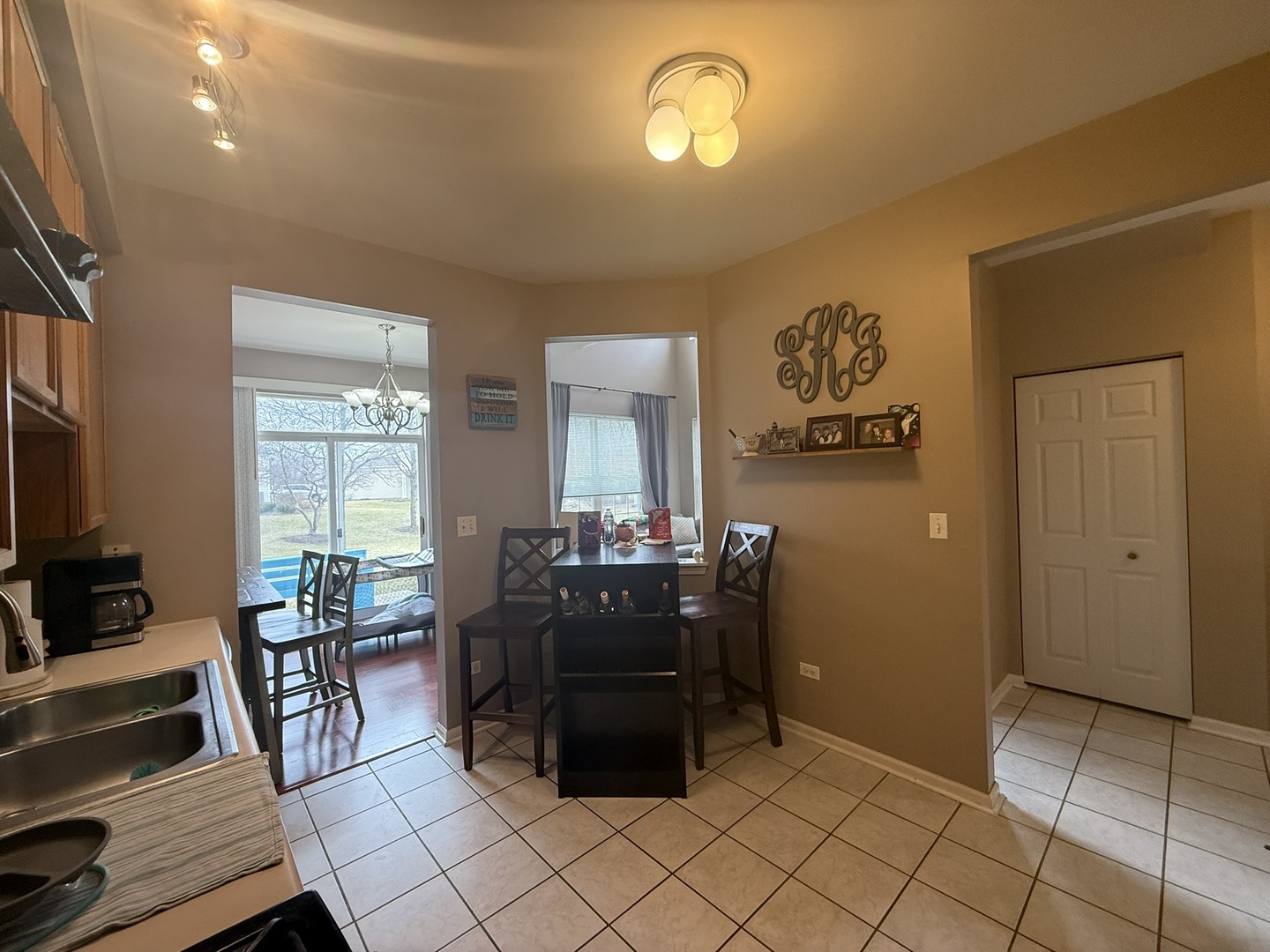 2914 Rutland Circle, Naperville, IL 60564