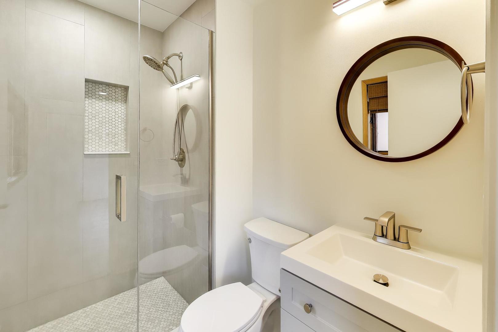 1209 E Davis Street #3, Arlington Heights, IL 60005