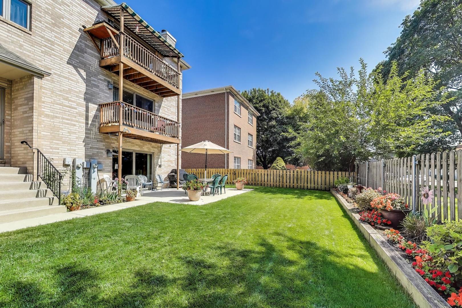 1209 E Davis Street #3, Arlington Heights, IL 60005