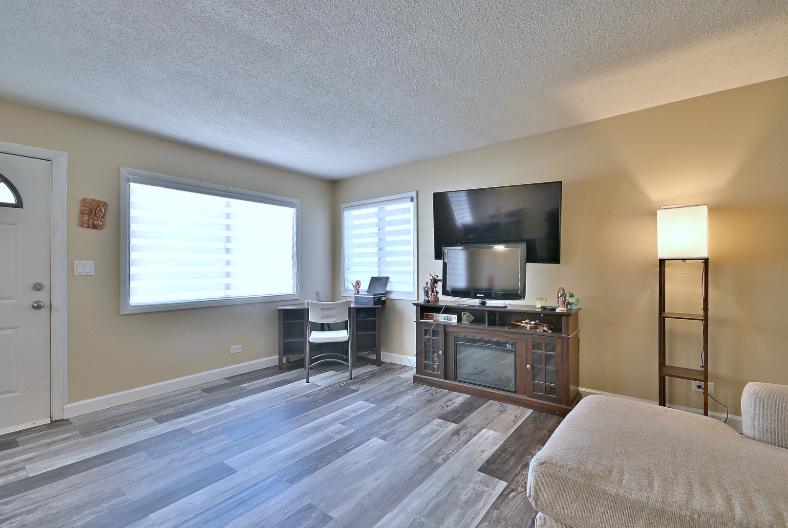 1439 Sutter Drive, Hanover Park, IL 60133