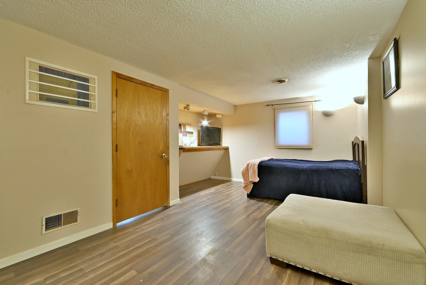 1439 Sutter Drive, Hanover Park, IL 60133