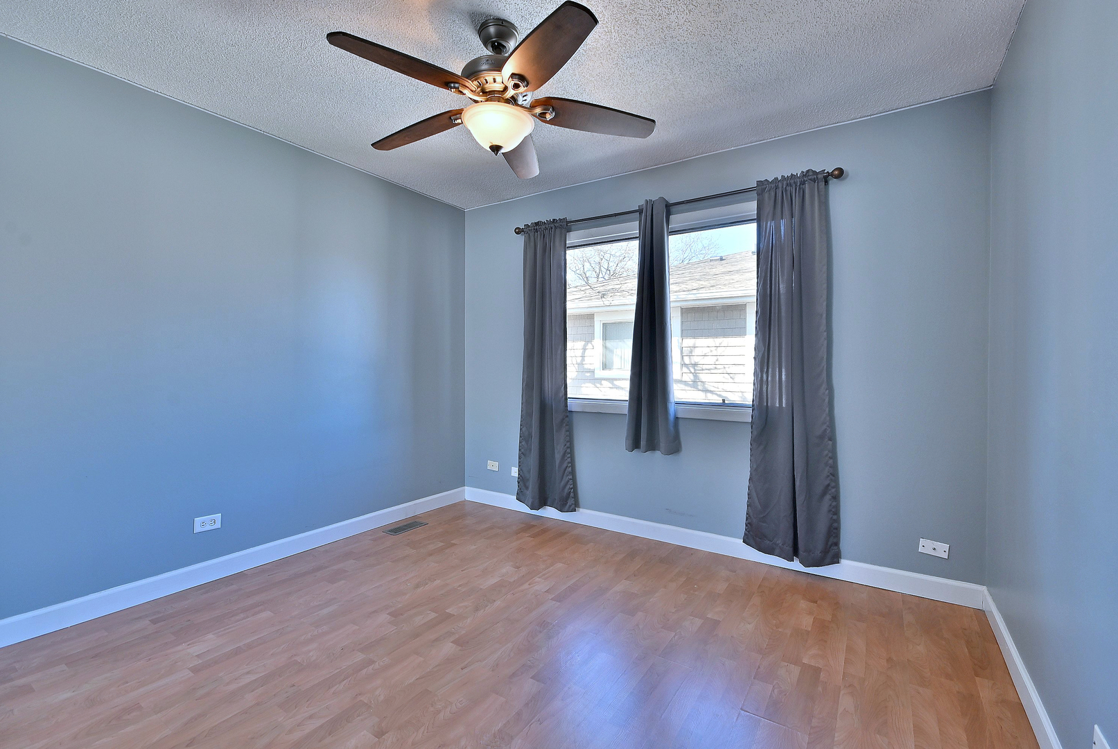 1439 Sutter Drive, Hanover Park, IL 60133