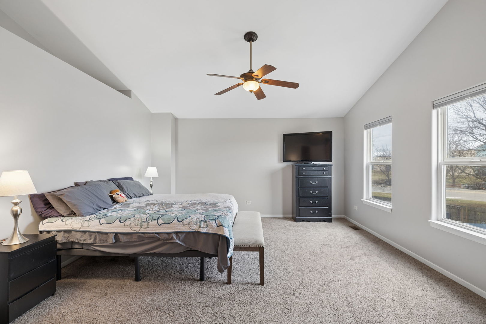 2401 Red Oak Court, Plainfield, IL 60586