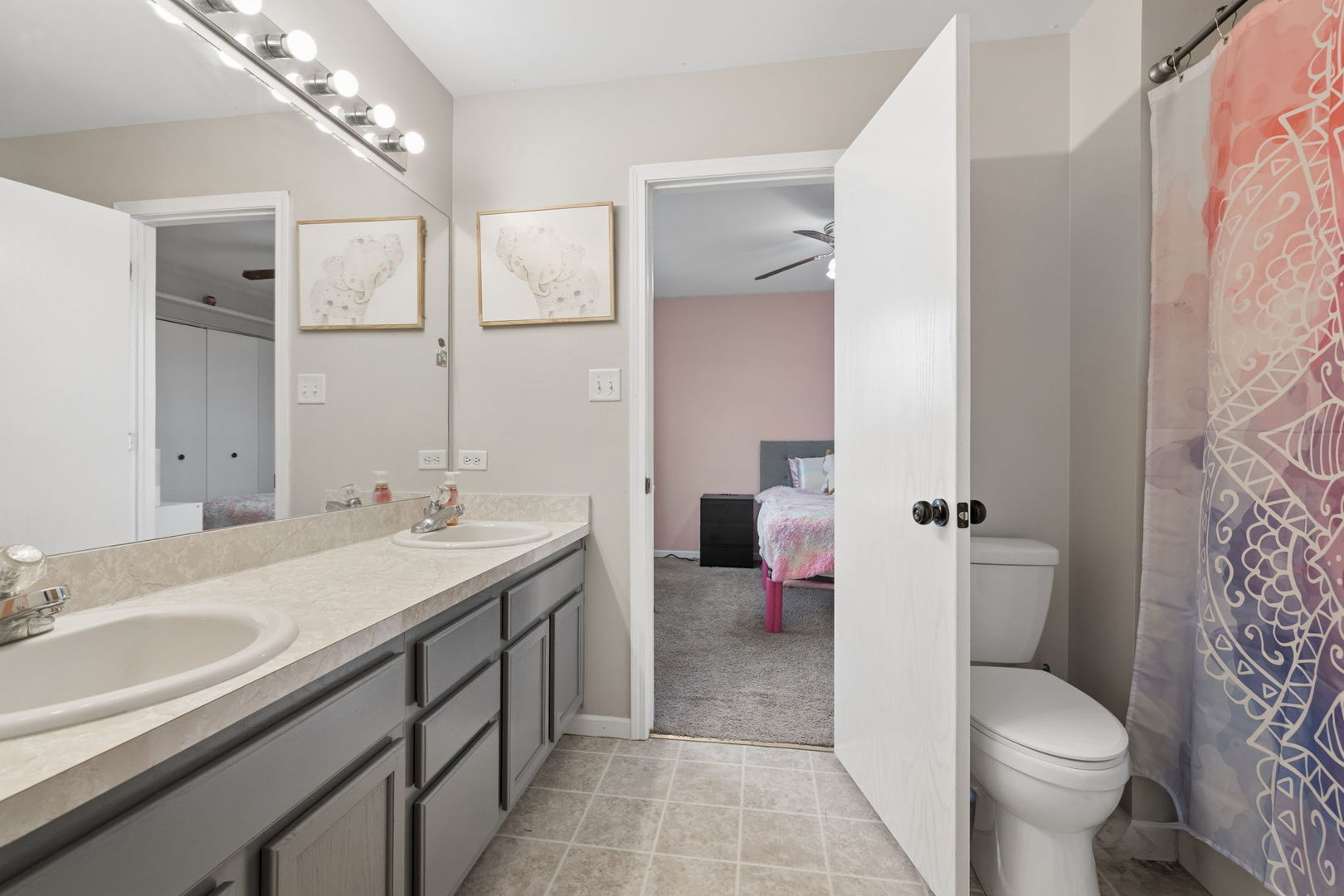 2401 Red Oak Court, Plainfield, IL 60586