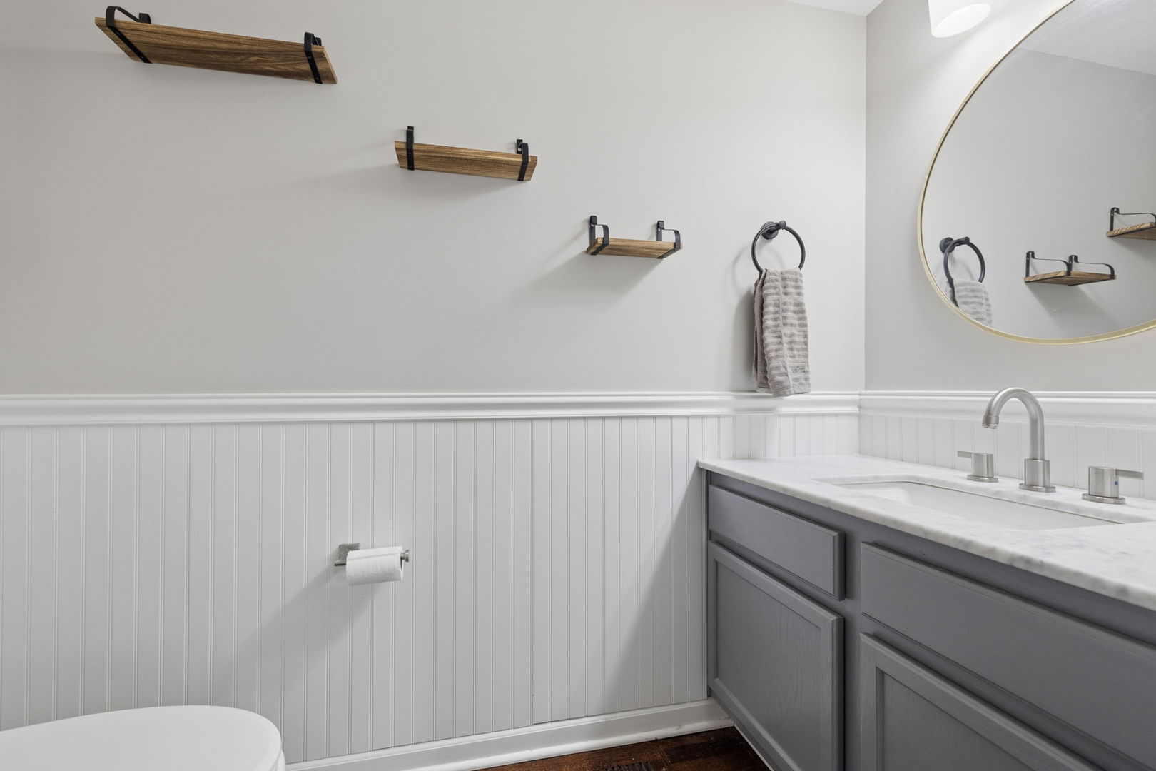 2401 Red Oak Court, Plainfield, IL 60586