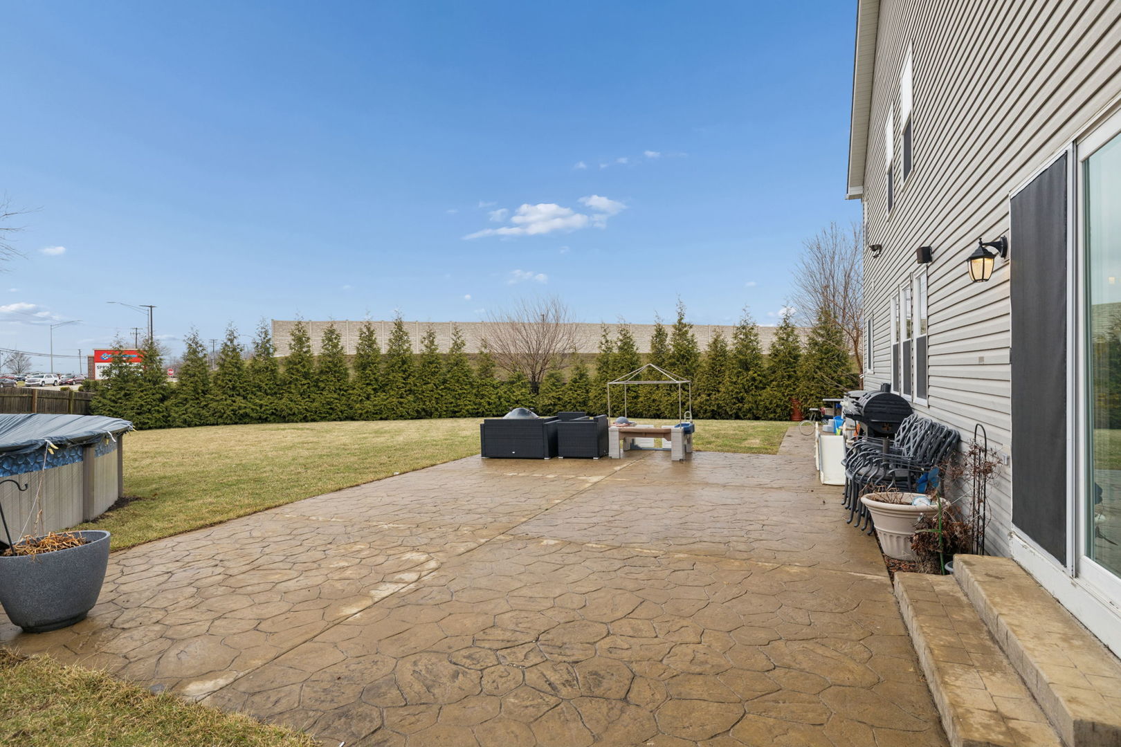 2401 Red Oak Court, Plainfield, IL 60586