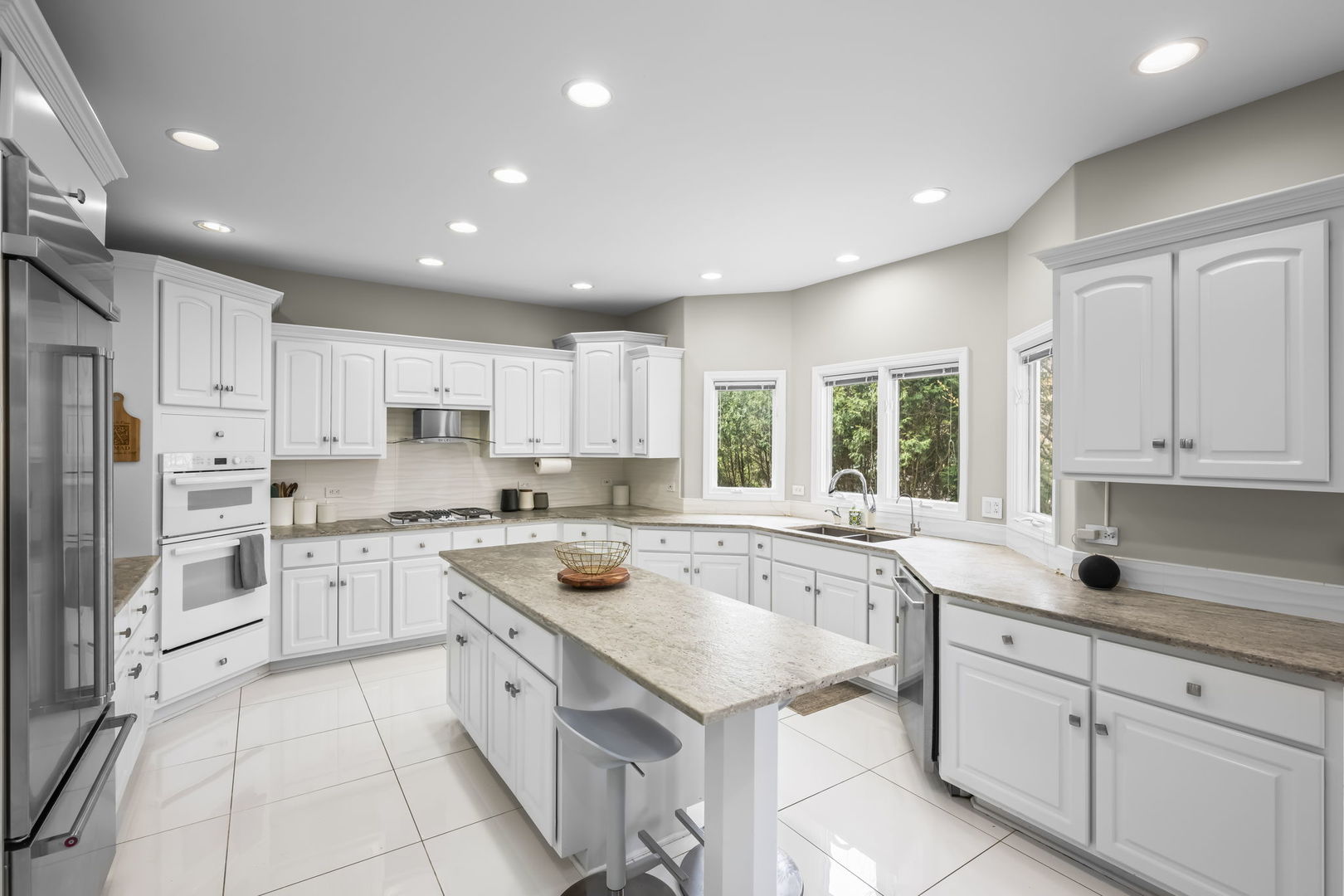 2711 Deering Bay Drive, Naperville, IL 60564