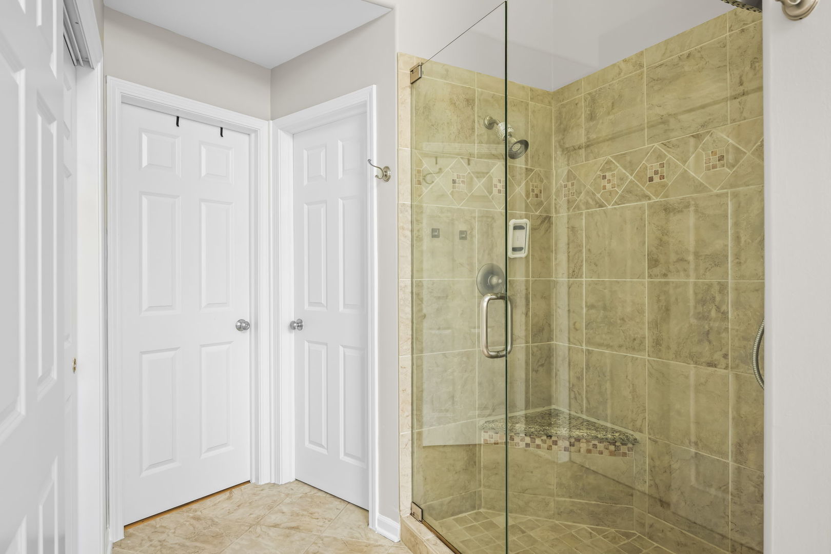 2711 Deering Bay Drive, Naperville, IL 60564