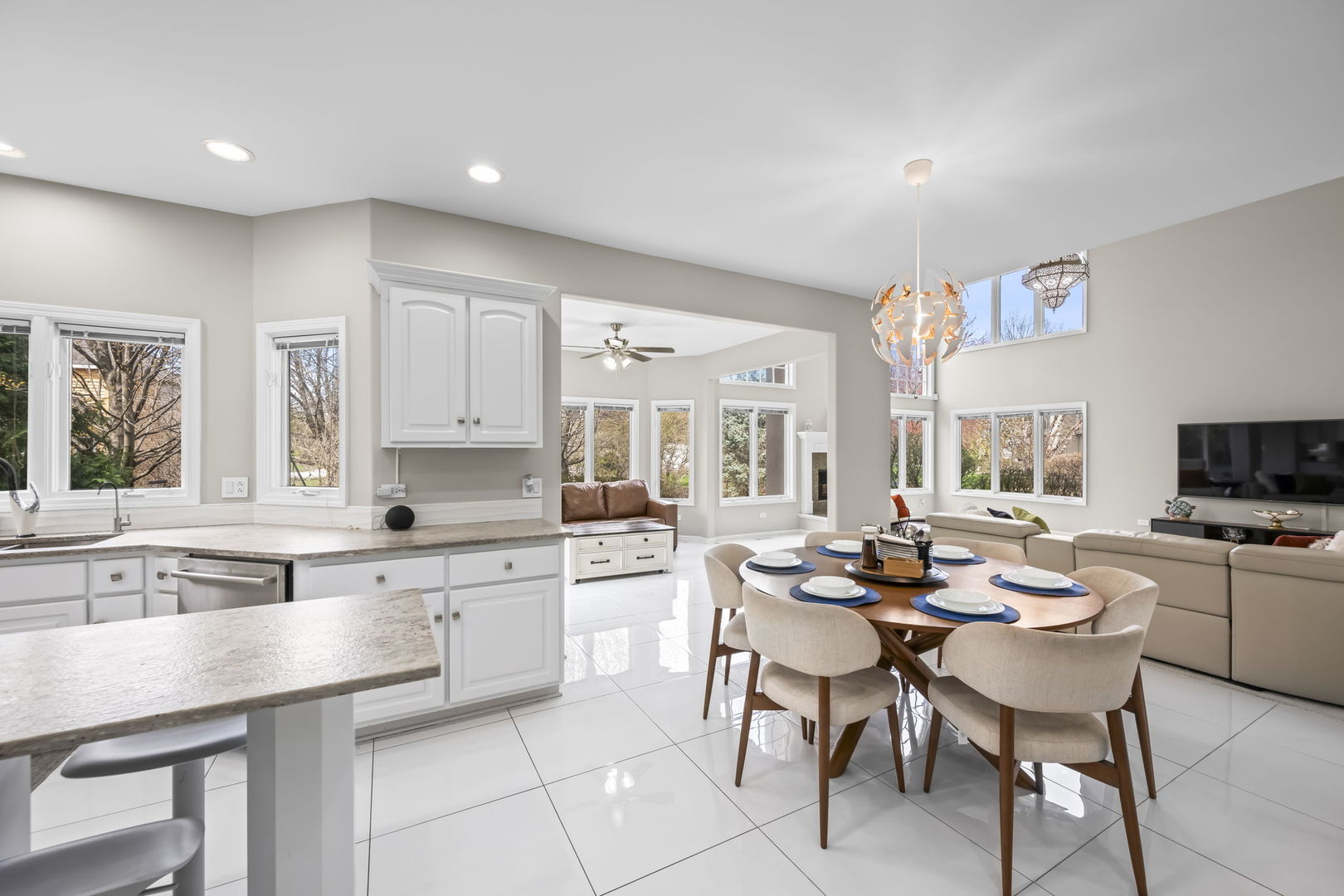 2711 Deering Bay Drive, Naperville, IL 60564