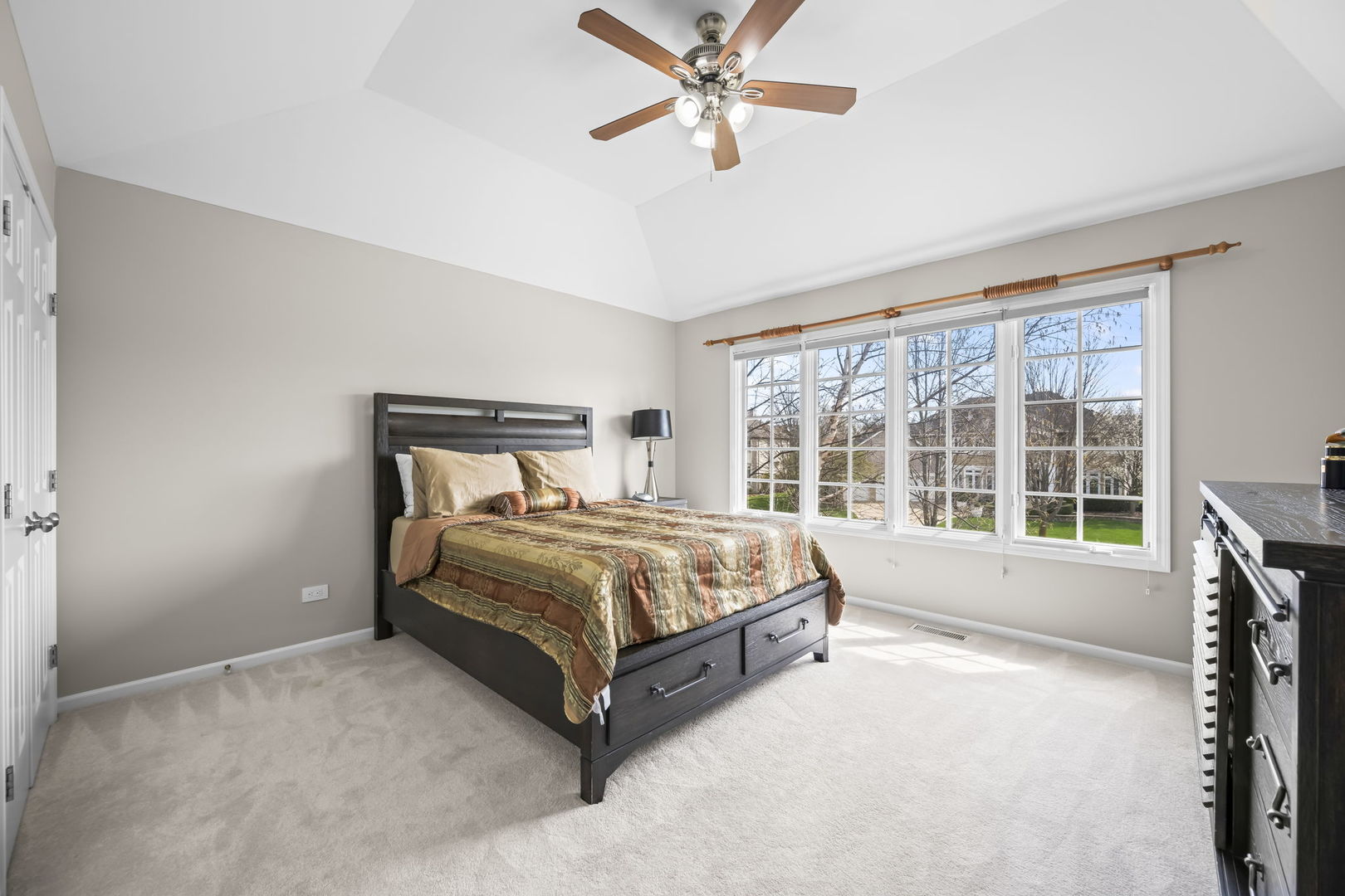 2711 Deering Bay Drive, Naperville, IL 60564