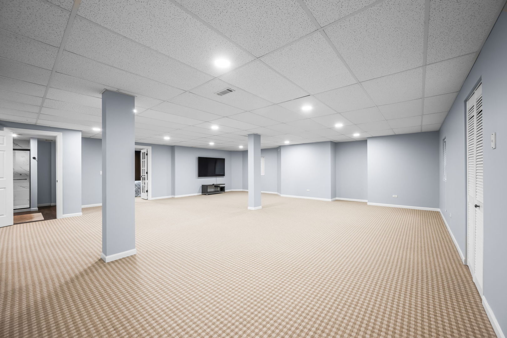 2711 Deering Bay Drive, Naperville, IL 60564