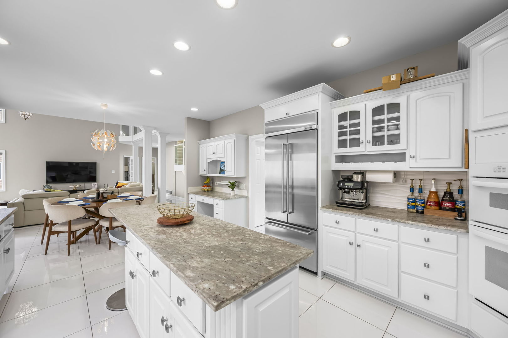 2711 Deering Bay Drive, Naperville, IL 60564