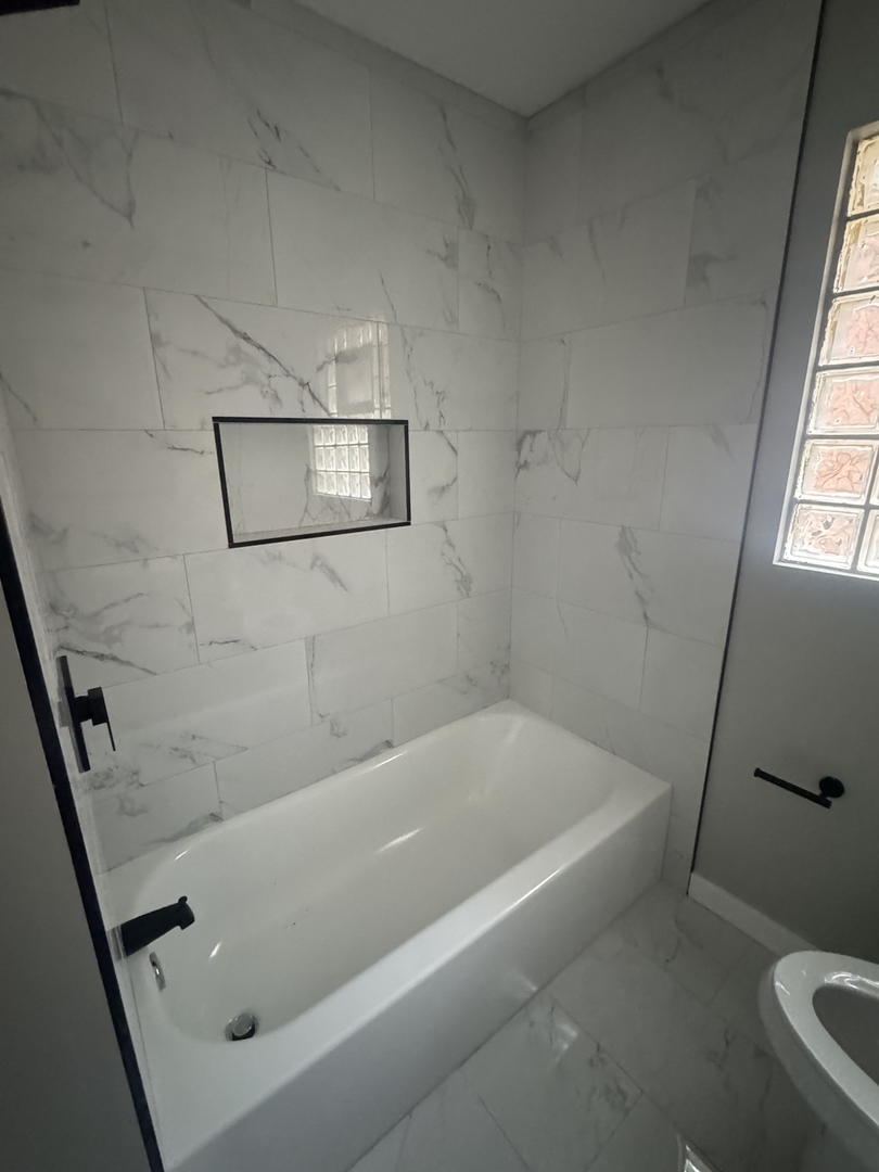 9800 S 51st Avenue, Oak Lawn, IL 60453