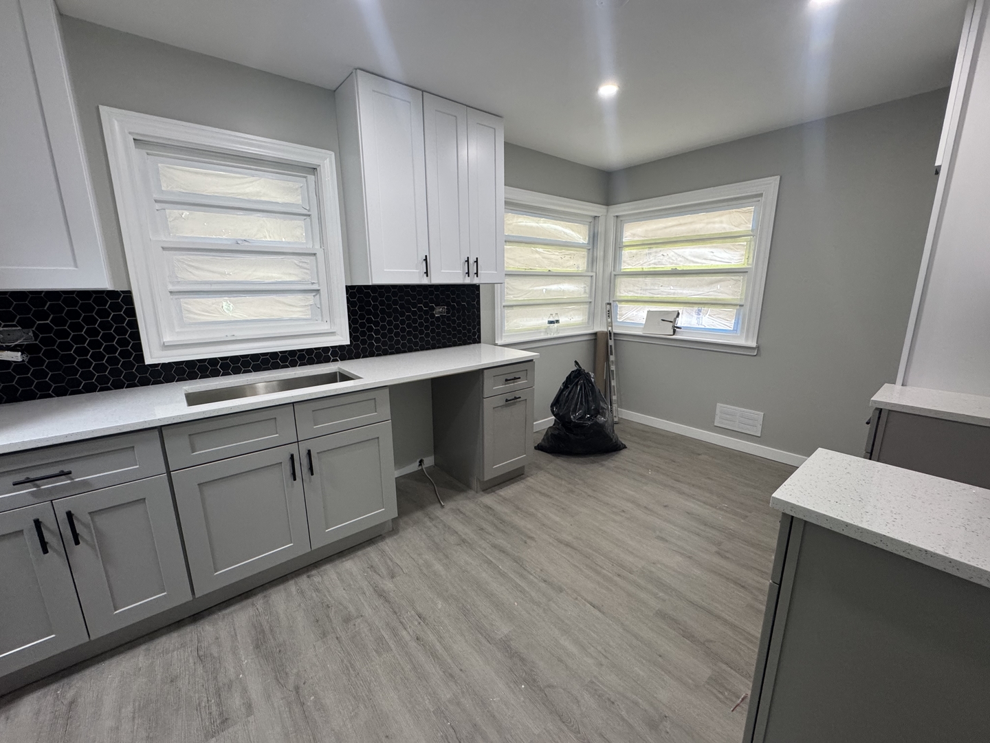 9800 S 51st Avenue, Oak Lawn, IL 60453