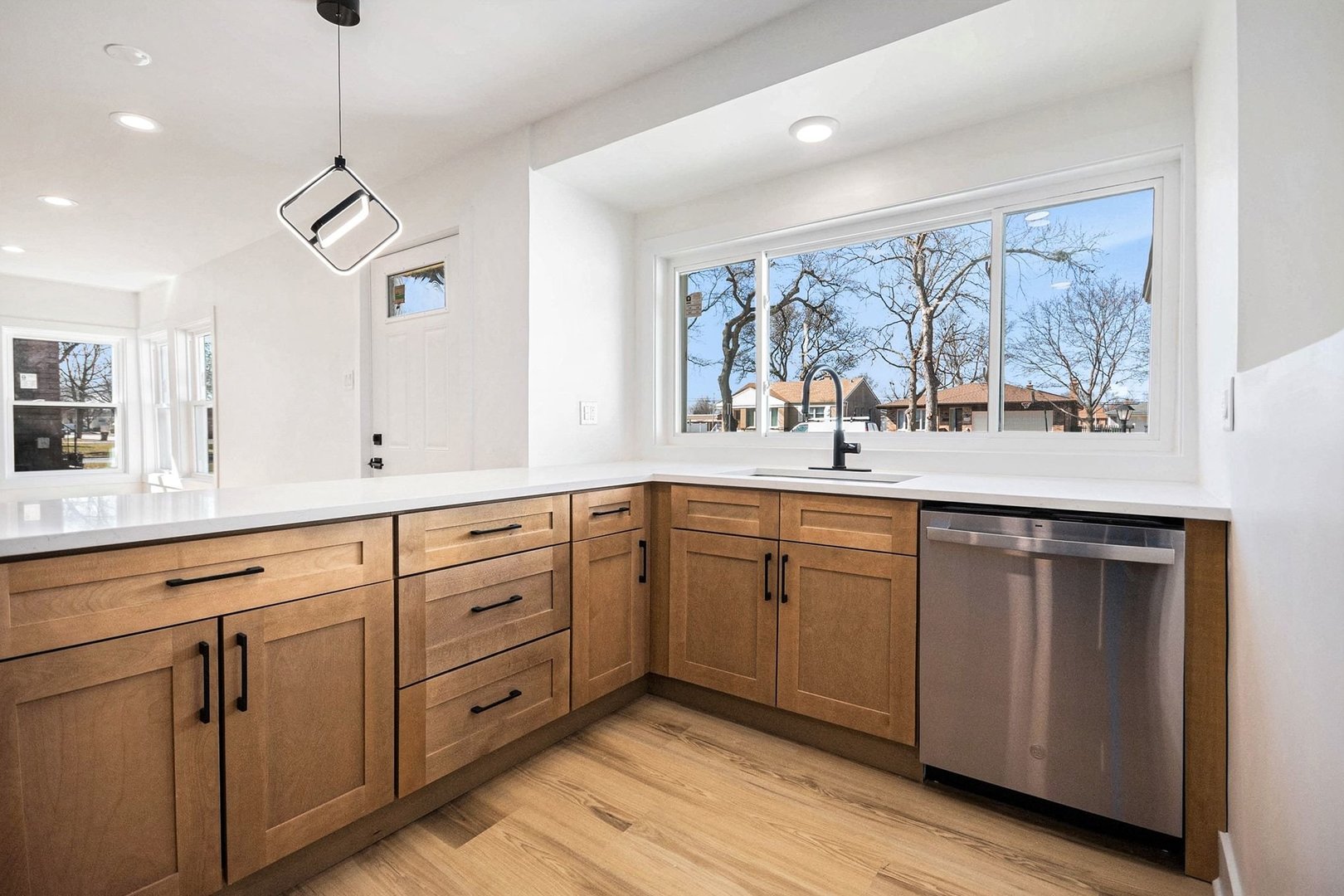 1943 Mayfair Avenue, Westchester, IL 60154