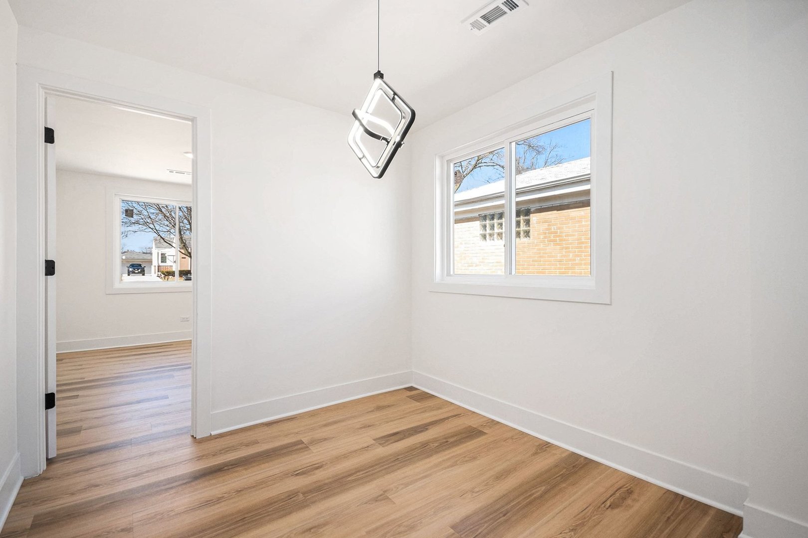 1943 Mayfair Avenue, Westchester, IL 60154