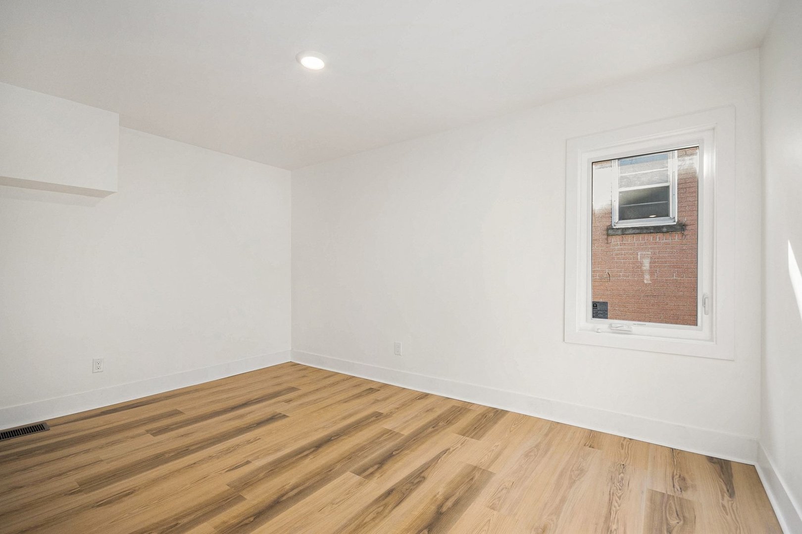 1943 Mayfair Avenue, Westchester, IL 60154