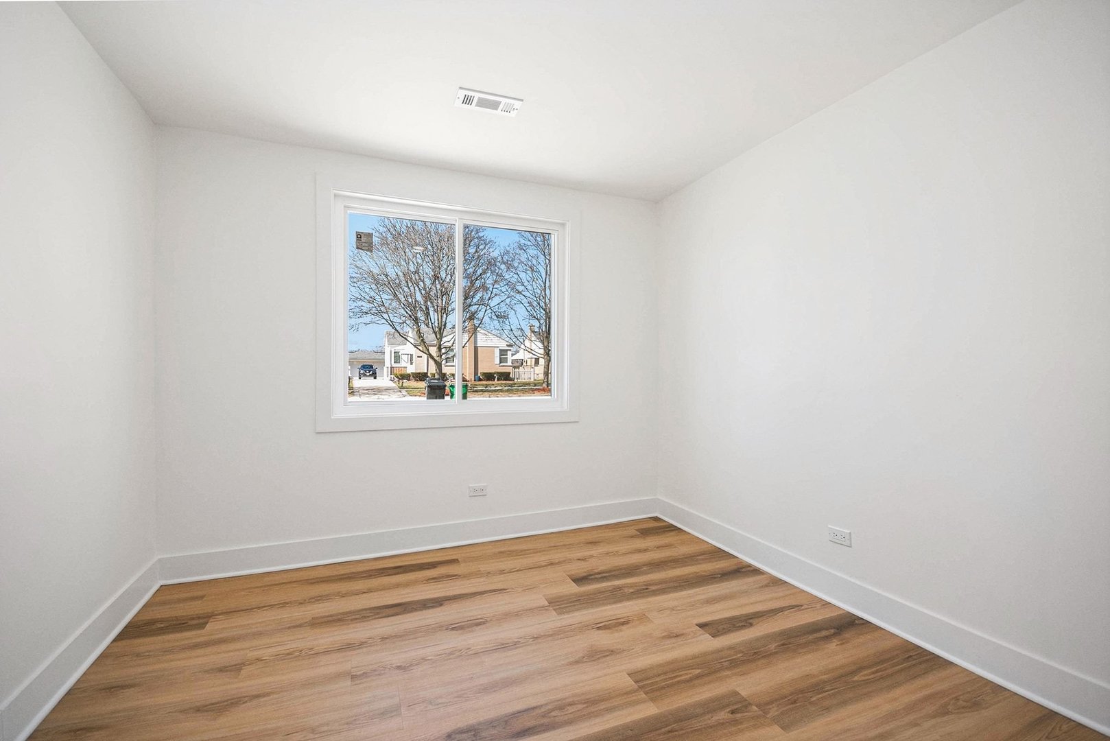 1943 Mayfair Avenue, Westchester, IL 60154