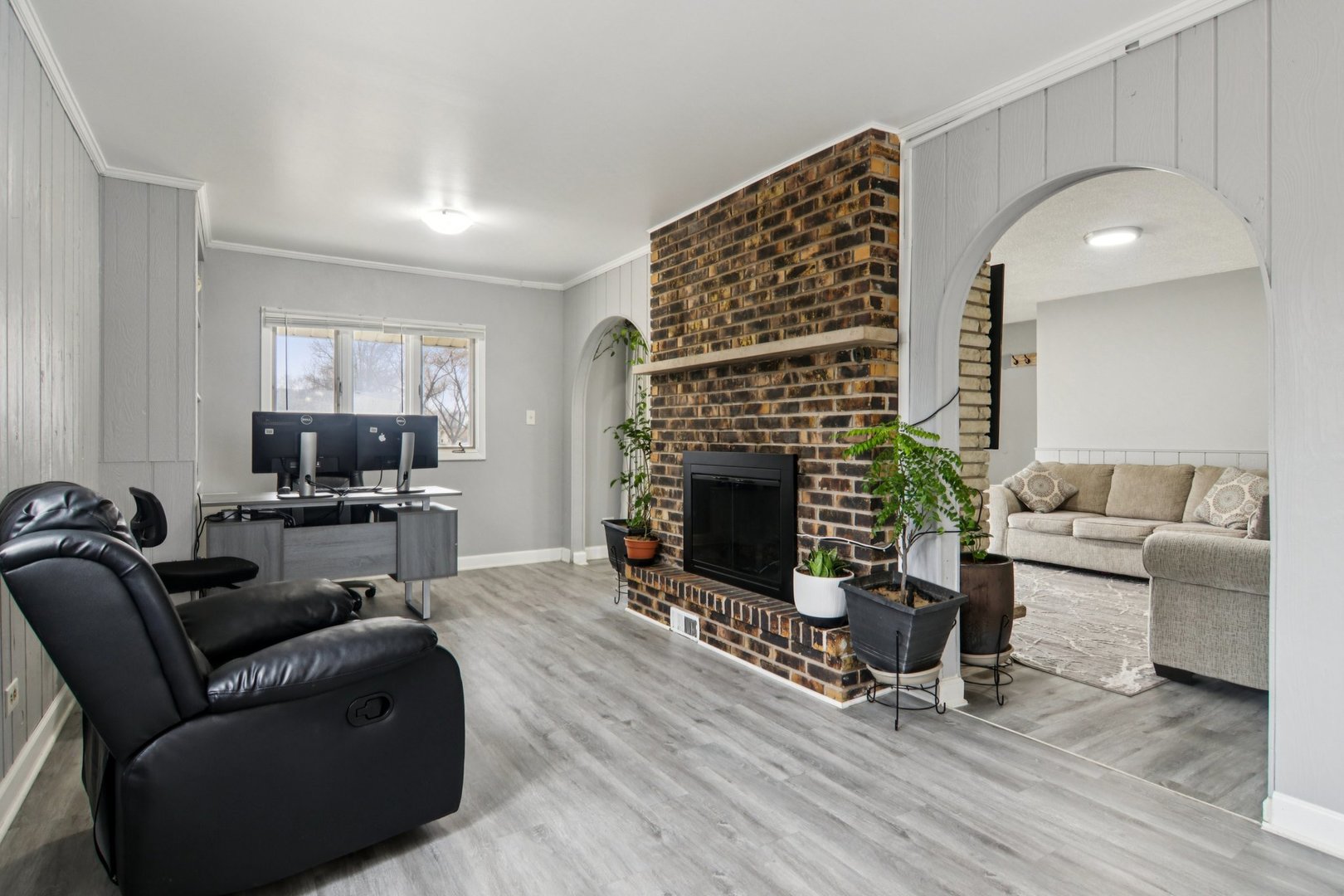 1625 Dennison Road, Hoffman Estates, IL 60169