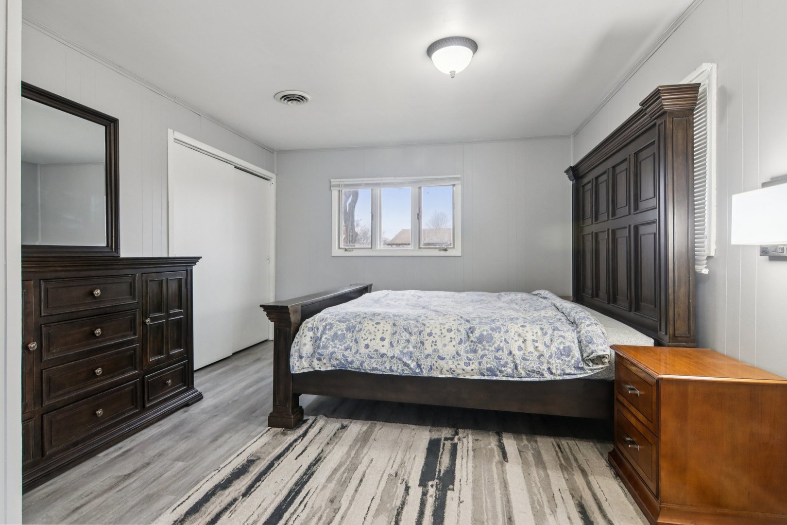 1625 Dennison Road, Hoffman Estates, IL 60169